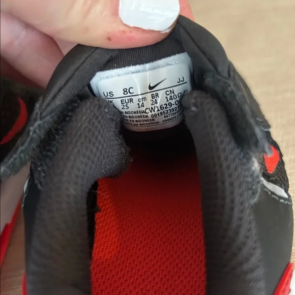 Nike Air Max Bolt TD in Black University Red Toddler Size 8C - Picture 5 of 6